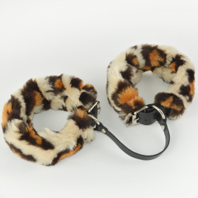 3443-18 ОКОВЫ LITE С МЕХОМ ЛЕОПАРД